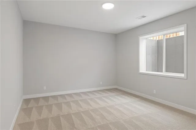 $929,720 | 8164 Roundtree Street, Lenexa, KS 66220