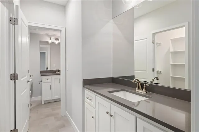 $929,720 | 8164 Roundtree Street, Lenexa, KS 66220