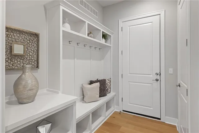 $929,720 | 8164 Roundtree Street, Lenexa, KS 66220