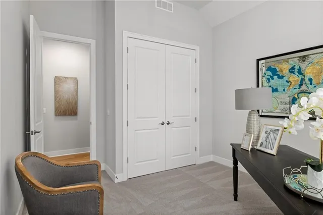 $929,720 | 8164 Roundtree Street, Lenexa, KS 66220