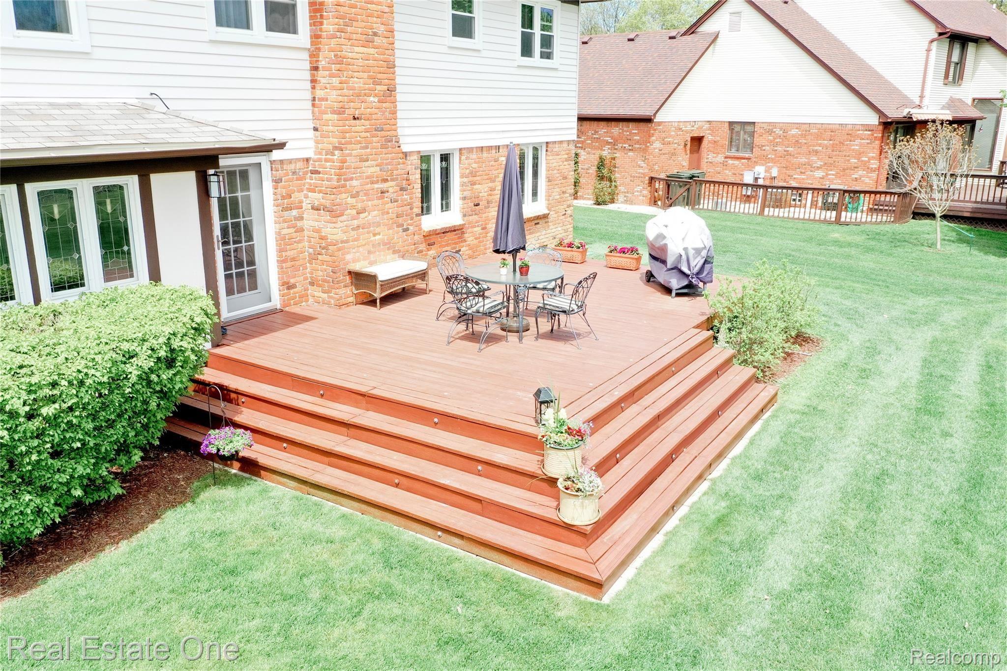 2445 Kimberly Fair Street Rochester, MI 48309 - Photo 8 of 40 8.jpg