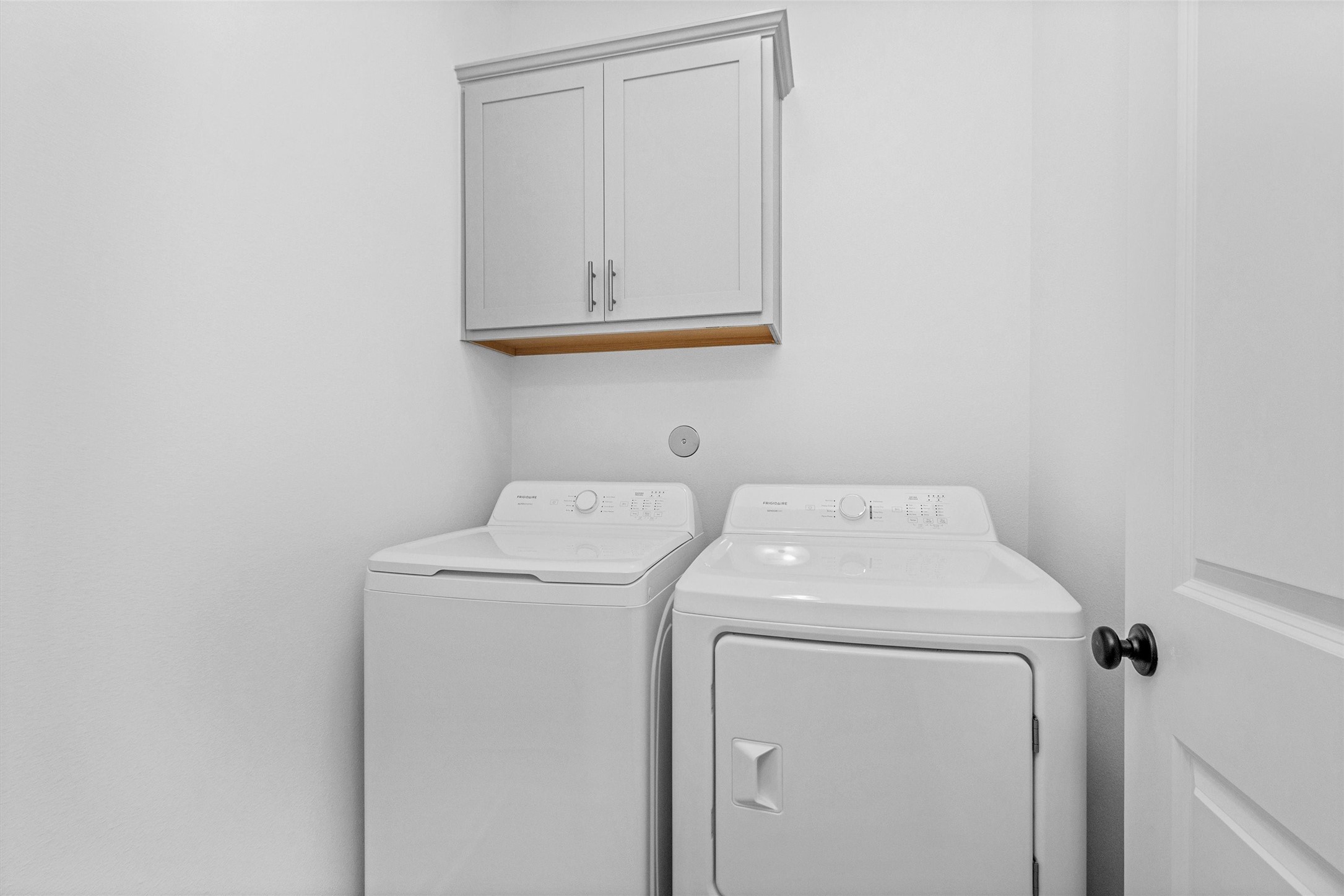 40700 Pessi Road Magnolia, TX 77354 - Photo 18 of 29 a utility room with dryer and washer