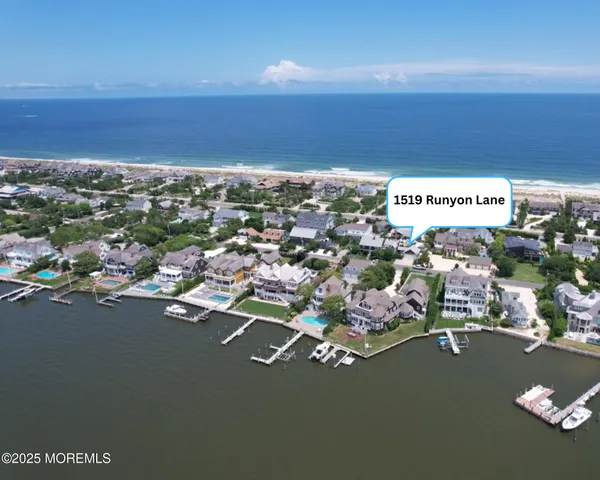 $2,600,000 | 1519 Runyon Lane, Mantoloking, NJ 08738