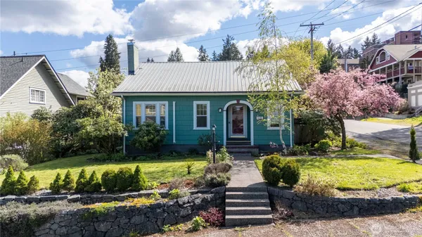 $680,000 | 819 Midway Avenue Northwest, Olympia, WA 98502