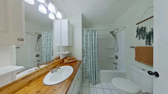 $399,900 | 3606 Airport Road, Crestview, FL 32539