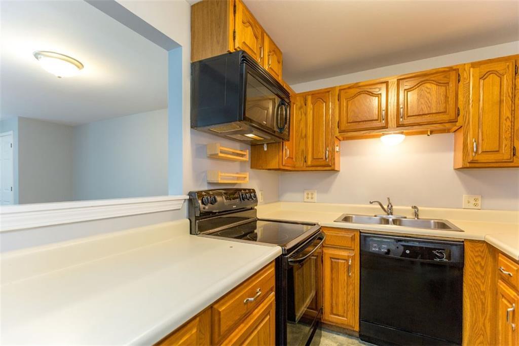 9 Cascade Road, Unit B4 Old Orchard Beach, ME 04064 - Photo 14 of 35 Photo