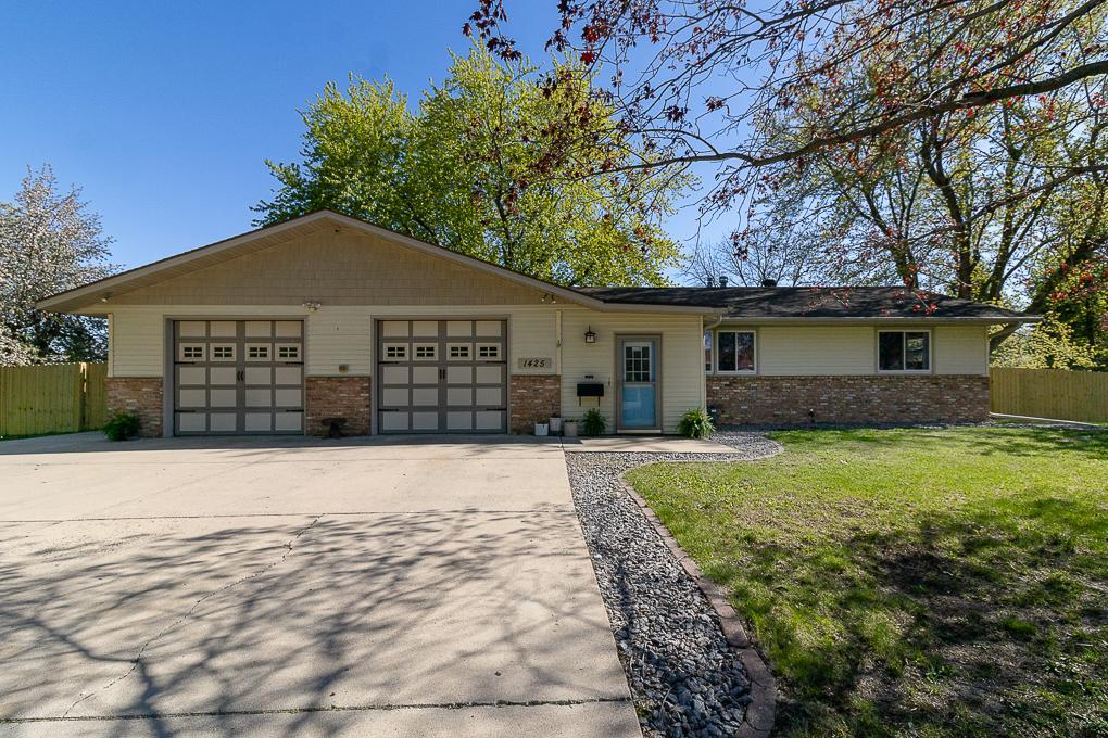 1425 Rice Lake Street Owatonna, MN 55060 - Photo 2 of 45