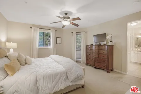 $1,158,000 | 13031 Villosa Place, Unit 122, Playa Vista, CA 90094