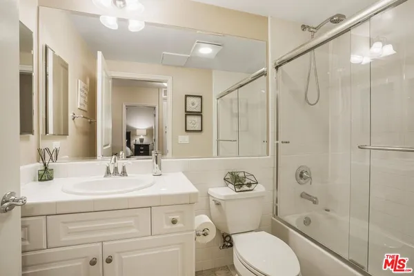 $1,050,000 | 13031 Villosa Place, Unit 122, Playa Vista, CA 90094