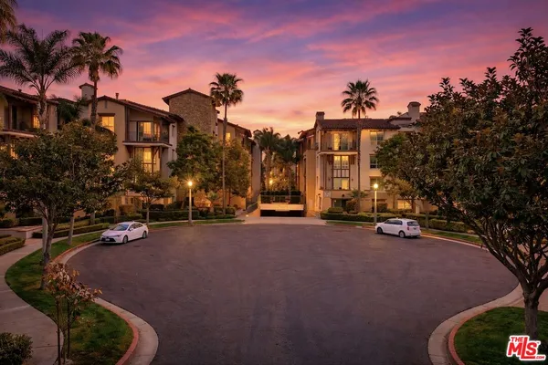 $1,050,000 | 13031 Villosa Place, Unit 122, Playa Vista, CA 90094