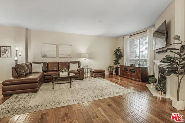 $1,050,000 | 13031 Villosa Place, Unit 122, Playa Vista, CA 90094