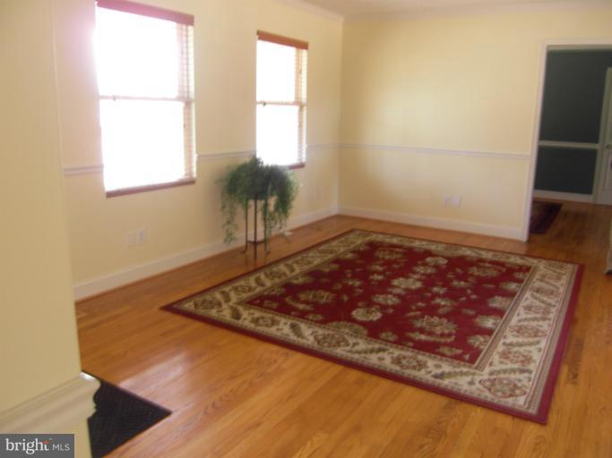 22483 Bayside Road Leonardtown, MD 20650 - Photo 3 of 25 Living Room