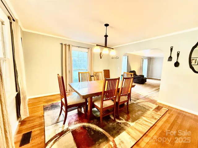 $295,000 | 43 Pinecrest Avenue, Great Falls, SC 29055