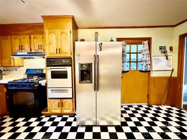 $295,000 | 43 Pinecrest Avenue, Great Falls, SC 29055