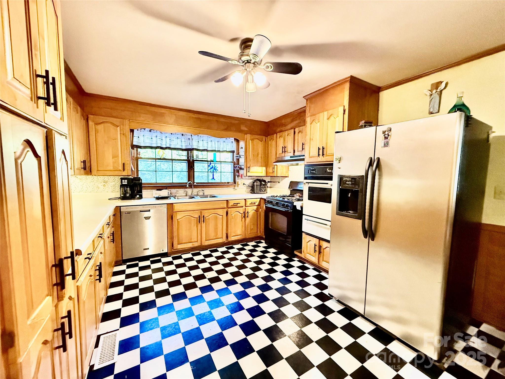 43 Pinecrest Avenue Great Falls, SC 29055 - Photo 18 of 36