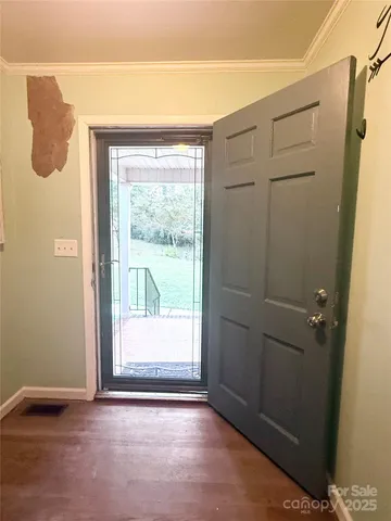 $295,000 | 43 Pinecrest Avenue, Great Falls, SC 29055