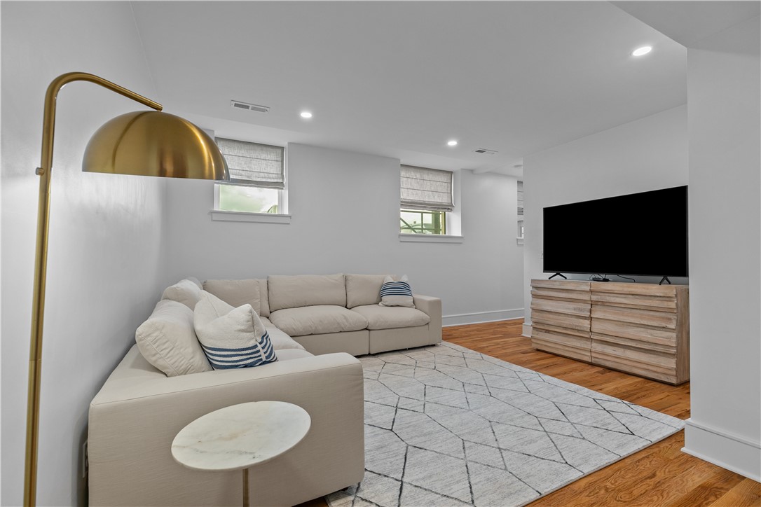 2 Eastnor Road, Unit 2 Newport, RI 02840 - Photo 24 of 42 Gallery Image 24