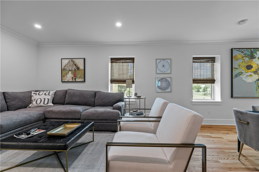 2 Eastnor Road, Unit 2 Newport, RI 02840 - Photo 3 of 42 Gallery Image 3