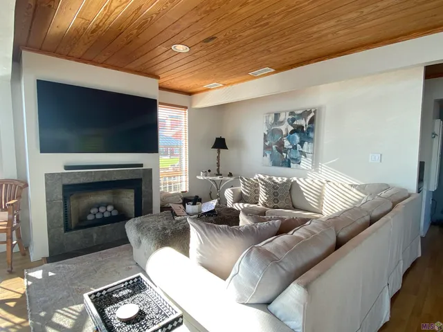 $535,000 | 6980 False River Drive, Oscar, LA 70762