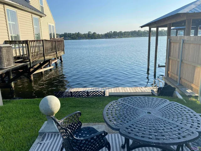 $535,000 | 6980 False River Drive, Oscar, LA 70762