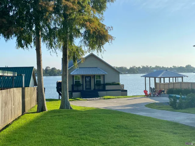 $535,000 | 6980 False River Drive, Oscar, LA 70762