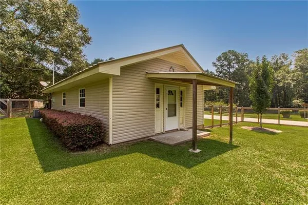 $470,000 | 1601 Sunset Drive, Bogalusa, LA 70427