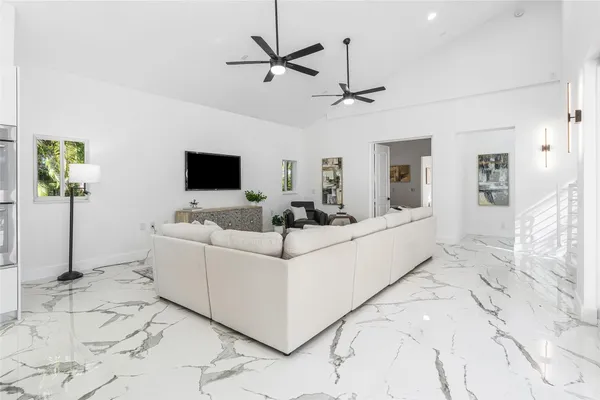 $3,999,999 | 7132 Northwest 62nd Terrace, Parkland, FL 33067