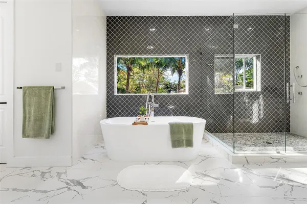 $3,999,999 | 7132 Northwest 62nd Terrace, Parkland, FL 33067