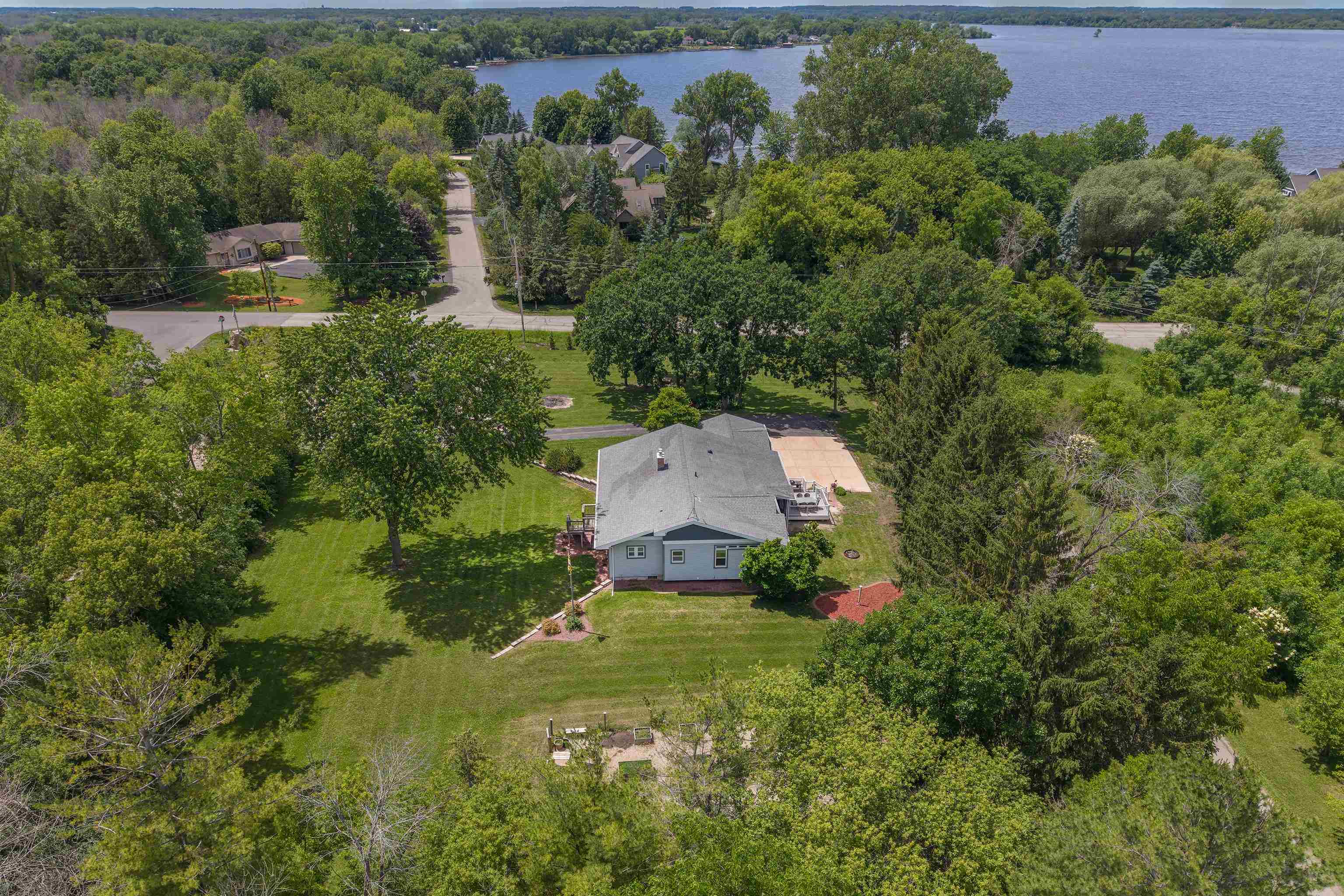 5086 Valley Heights Road Oshkosh, WI 54904 - Photo 80 of 86