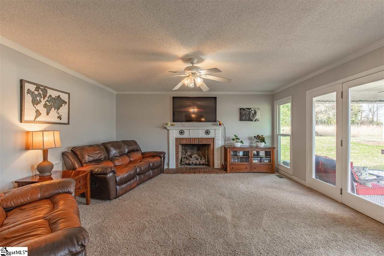 1776 Hannon Road Inman, SC 29349 - Photo 12 of 36