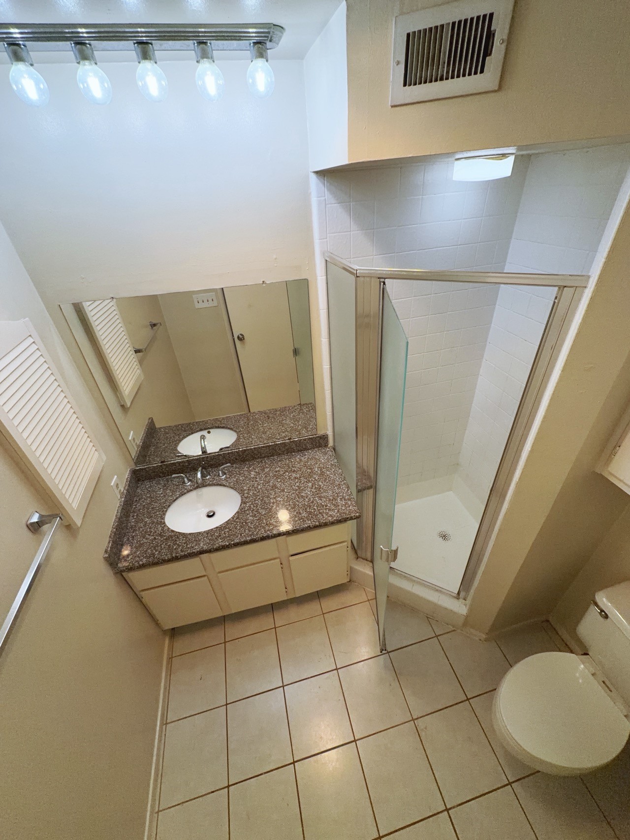 2210 Dorrington Street, Unit 504 Houston, TX 77030 - Photo 11 of 17