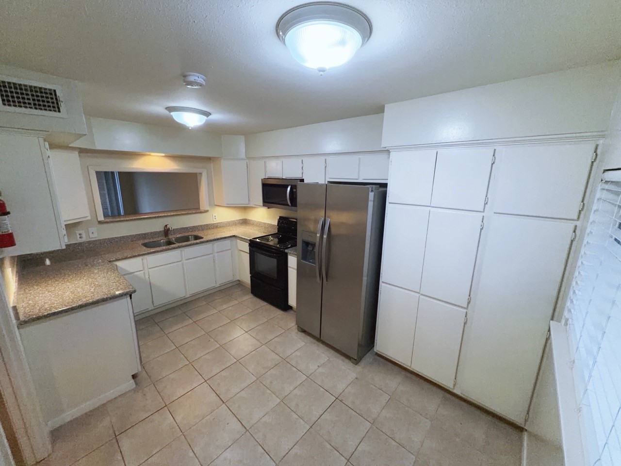 2210 Dorrington Street, Unit 504 Houston, TX 77030 - Photo 7 of 17