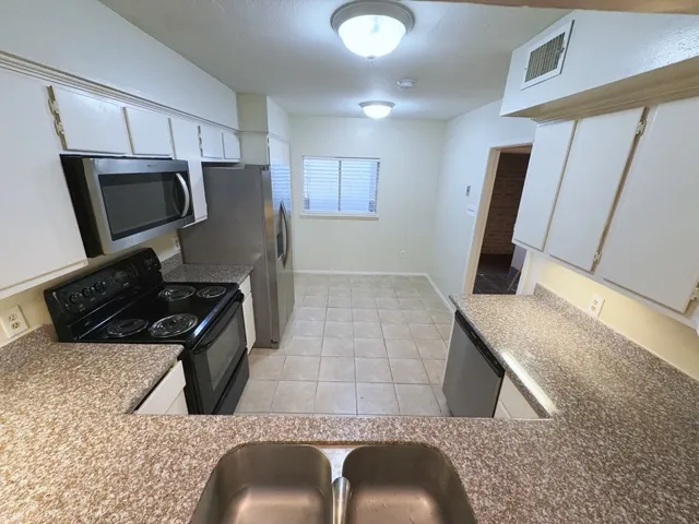 $1,550 | 2210 Dorrington Street, Unit 504, Houston, TX 77030