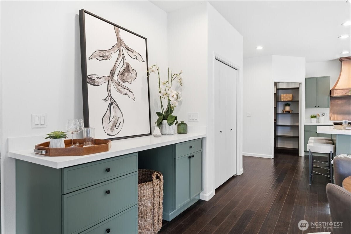 8145 5th Avenue Southwest Seattle, WA 98106 - Photo 12 of 38