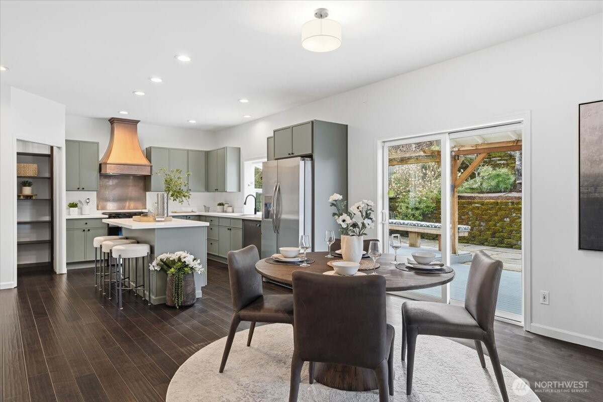 8145 5th Avenue Southwest Seattle, WA 98106 - Photo 13 of 38