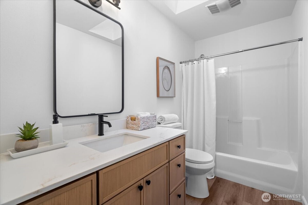 8145 5th Avenue Southwest Seattle, WA 98106 - Photo 28 of 38