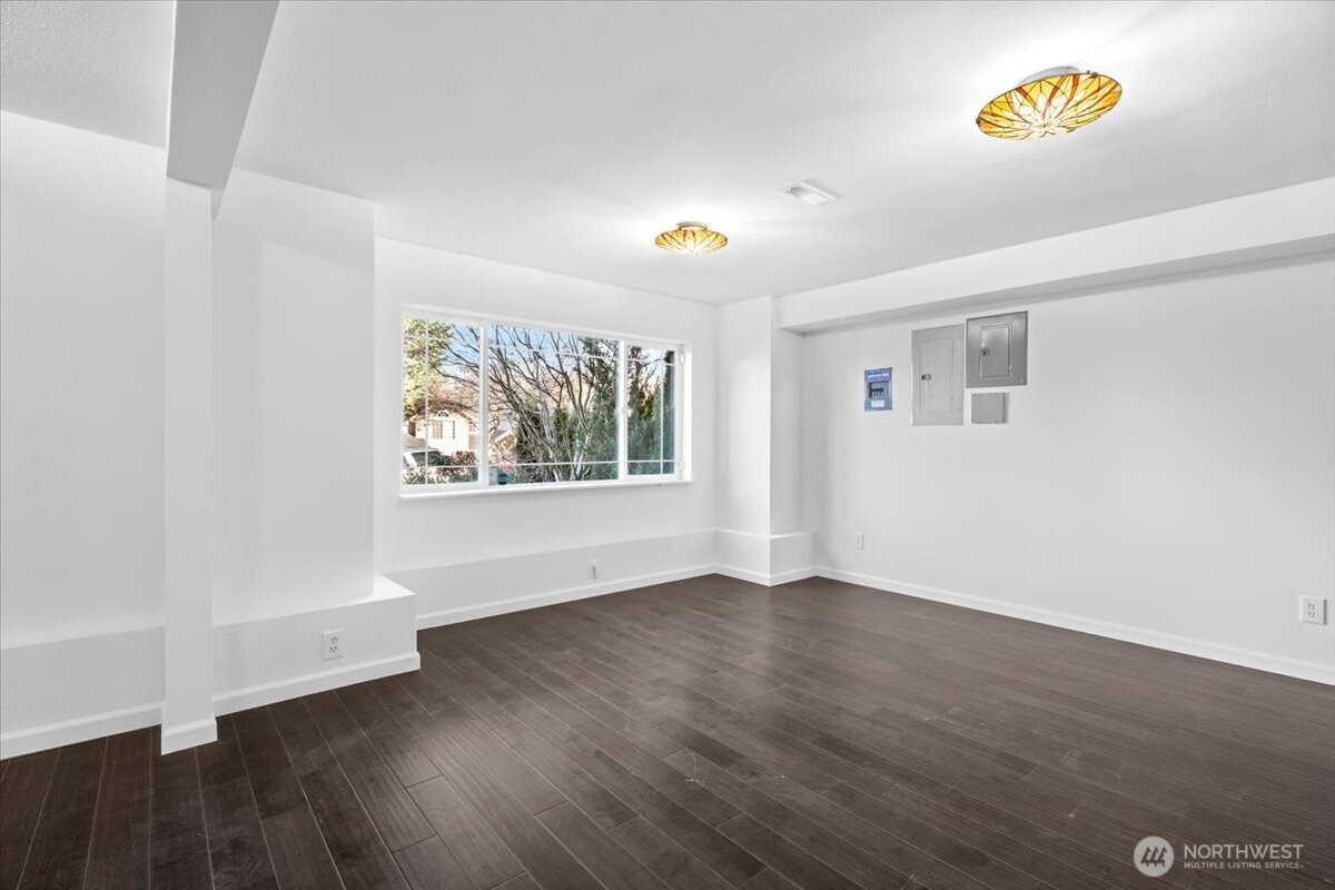 8145 5th Avenue Southwest Seattle, WA 98106 - Photo 31 of 38