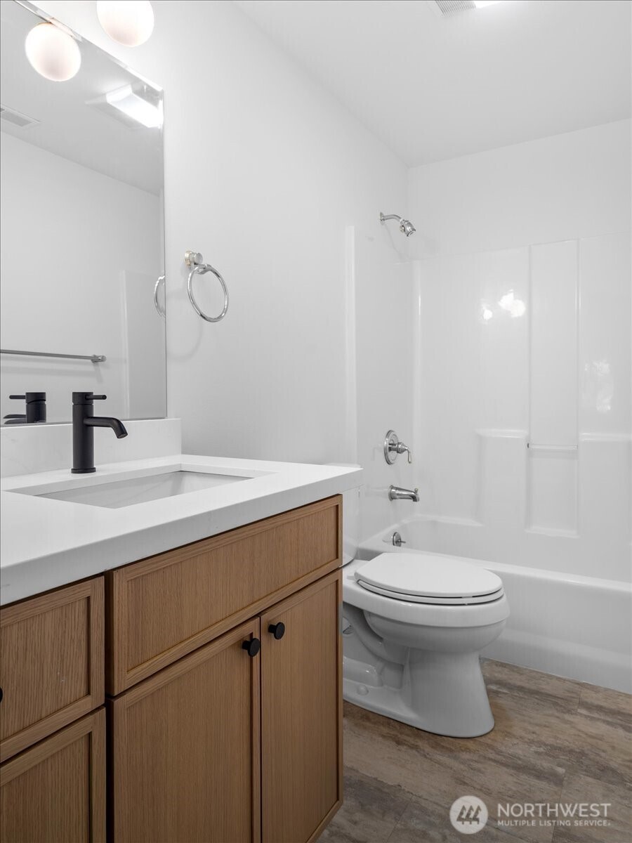 8145 5th Avenue Southwest Seattle, WA 98106 - Photo 34 of 38