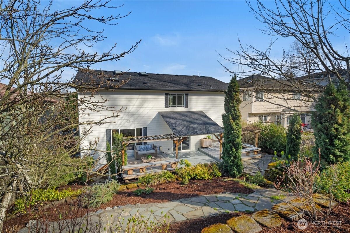 8145 5th Avenue Southwest Seattle, WA 98106 - Photo 37 of 38