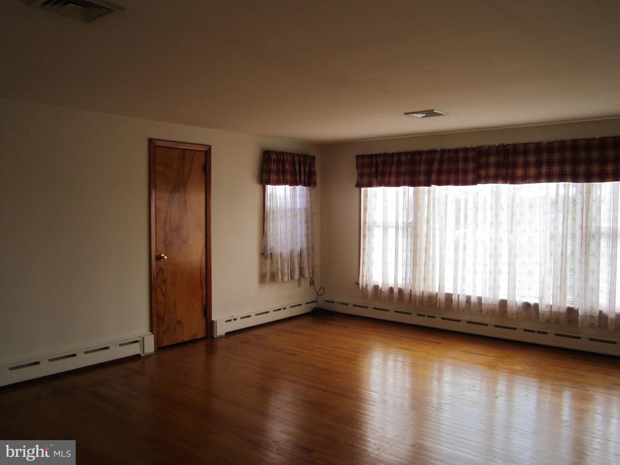 160 Palmyra Road Palmyra, PA 17078 - Photo 12 of 36 Gallery Image 12