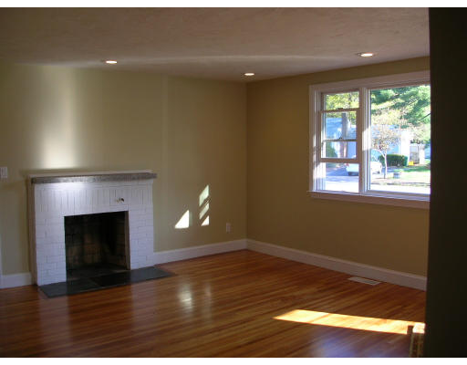 14 Worcester Road Sharon, MA 02067 - Photo 3 of 19 Gallery Image 3