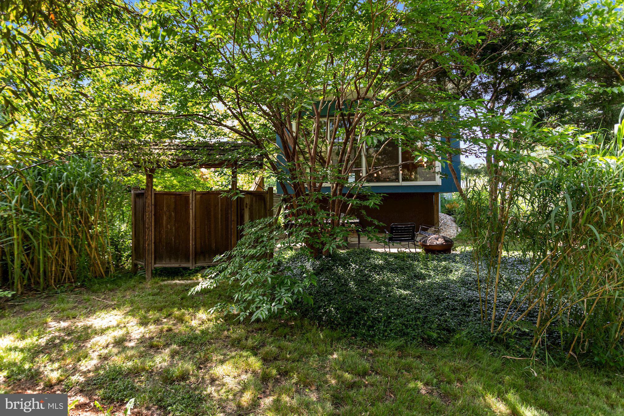 25 East Braddock Road Alexandria, VA 22301 - Photo 74 of 81 A private and serene setting to enjoy...