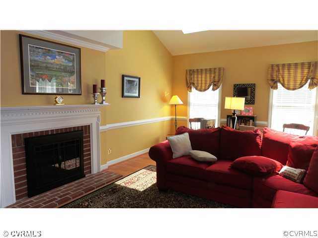 3025 Sable Road Henrico, VA 23233 - Photo 7 of 12 Den/Family/Great Room - The 21' x 13' family room