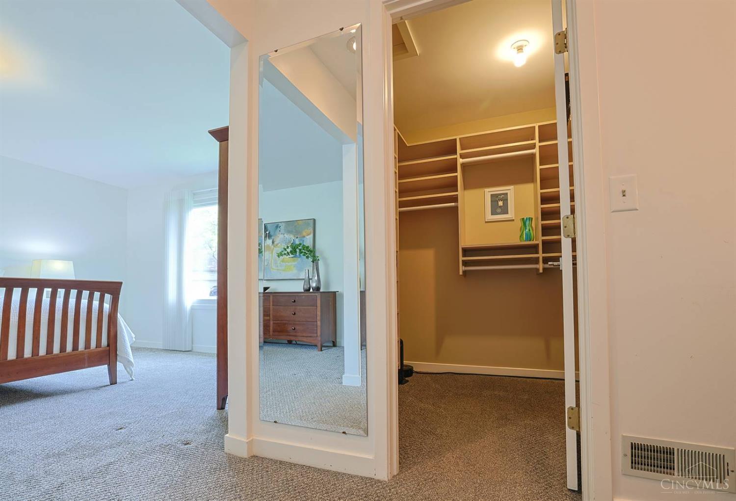 60 Carpenters Ridge Blue Ash, OH 45241 - Photo 23 of 57