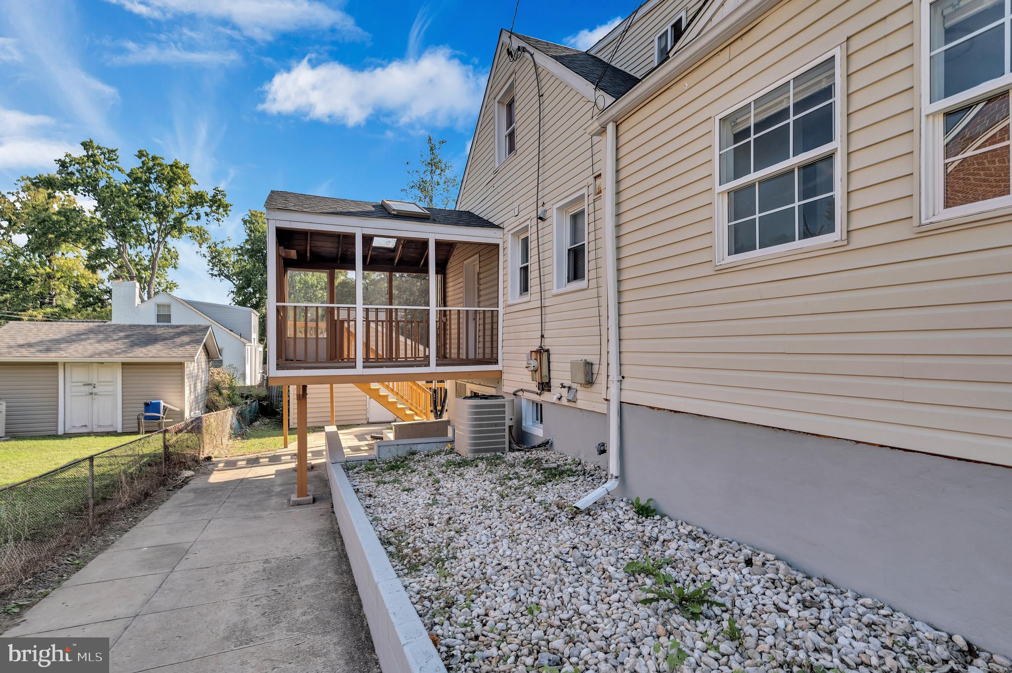 9121 Kimes Street Silver Spring, MD 20901 - Photo 28 of 32 Gallery Image 28