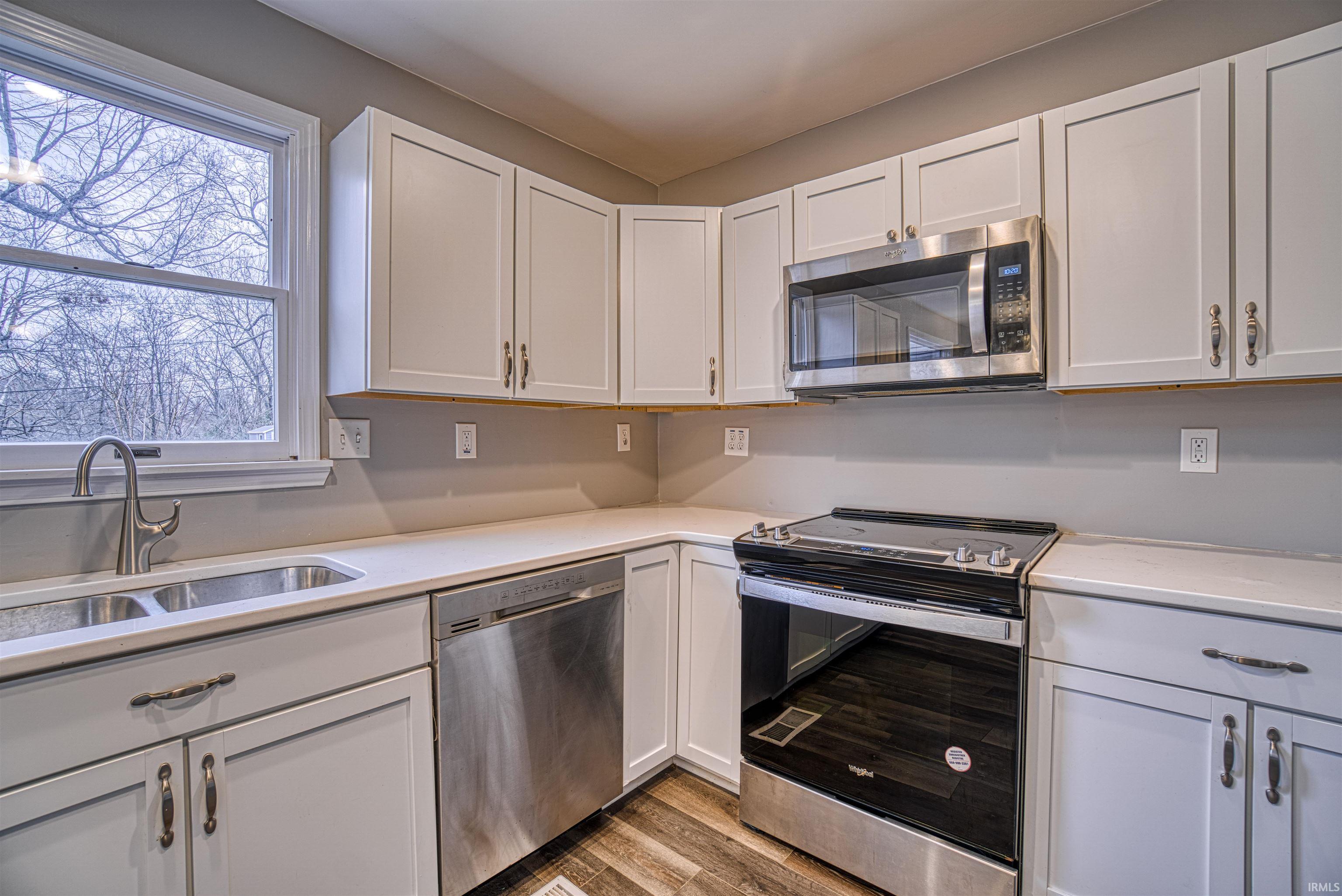 331 Locust Street Newburgh, IN 47630 - Photo 8 of 32 Gallery Image 8