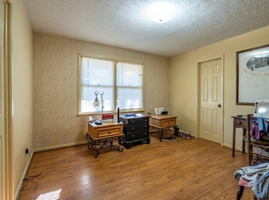 165 Lake Creek Road Cedartown, GA 30125 - Photo 21 of 28 a living room with furniture and a window