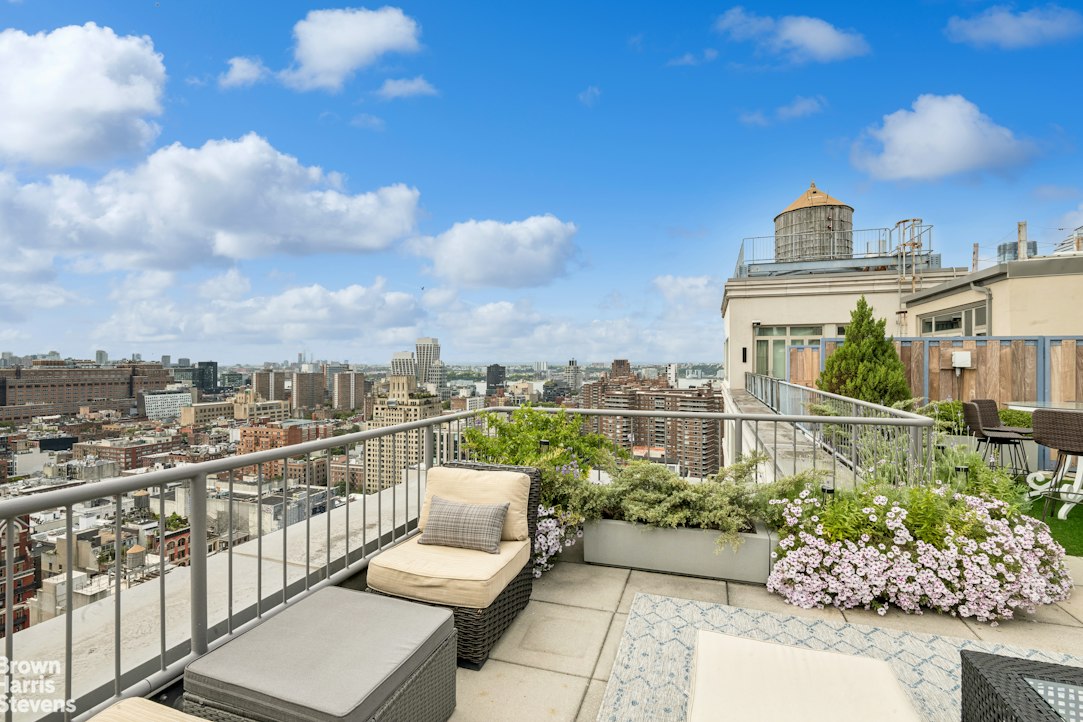 252 7th Avenue, Unit PHC Manhattan, NY 10001 - Photo 15 of 19 Gallery Image 15