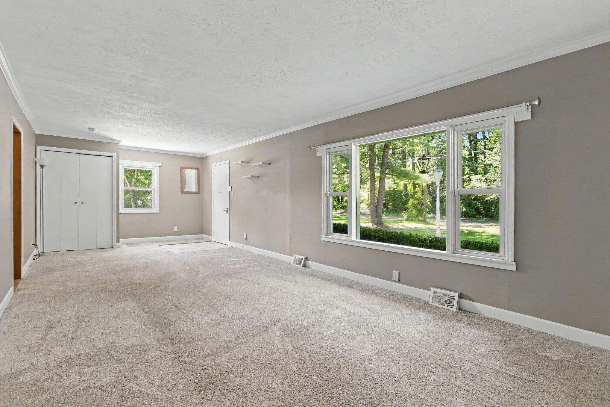 229 Hartman Road Niles, MI 49120 - Photo 8 of 33 005_file_2410