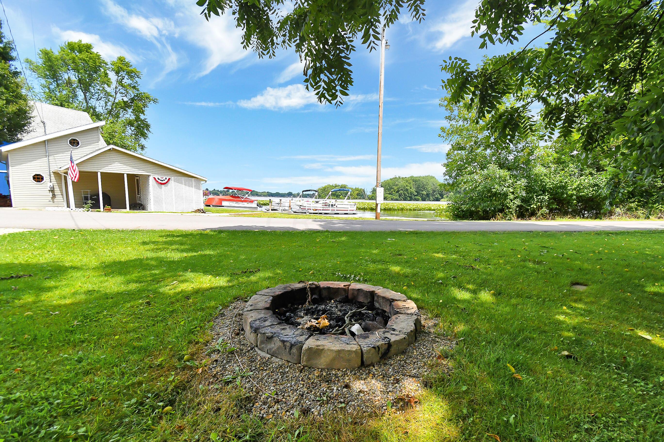 13975 Custers Point Road Northeast Thornville, OH 43076 - Photo 17 of 24